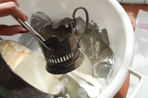 3 Remedios naturales para limpiar la Moka