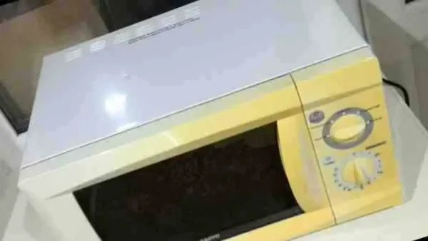 3 consejos para blanquear el plástico amarillento de los electrodomésticos