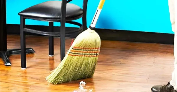 3 razones para no barrer de noche