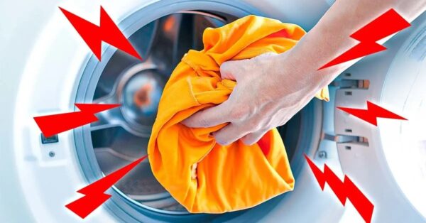 4 cosas que nunca debes poner en la lavadora