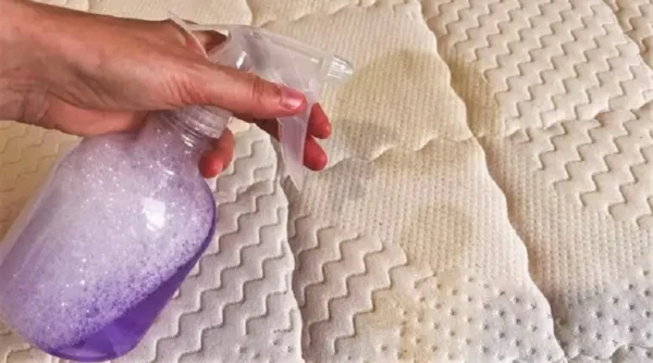 ¡8 trucos caseros efectivos que harán que tu colchón se vea nuevo otra vez!