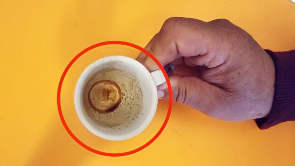 Adiós manchas de café en las tazas, cómo hacer que vuelvan a brillar blancas