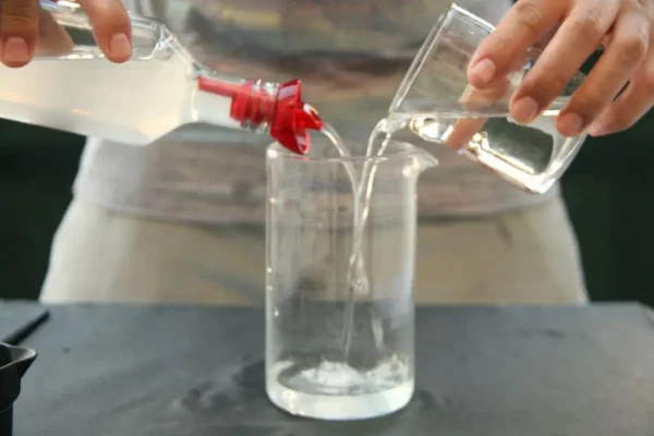 Cómo limpiar cristales con vinagre