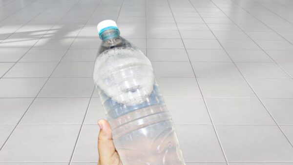 Cómo limpiar el suelo en casa con sólo 3 ingredientes: nunca había tenido unos tan blancos