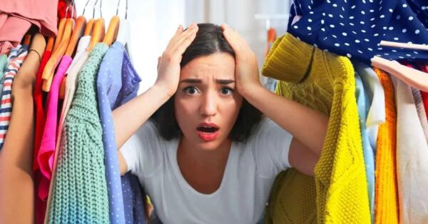 ¿Cómo limpias tus armarios antes de guardar la ropa de invierno?