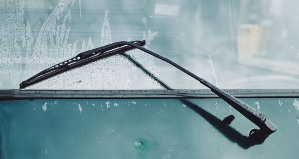 ¿Cómo mantener y reciclar los limpiaparabrisas de tu auto? Los 3 consejos total girly y ecológicos