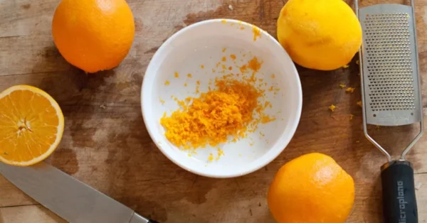 Cáscaras de naranja: 8 trucos brillantes para reutilizarlas