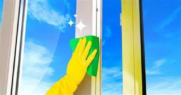 Haz que los marcos de tus ventanas sean blancos como la nieve en 5 minutos con un producto impresionante