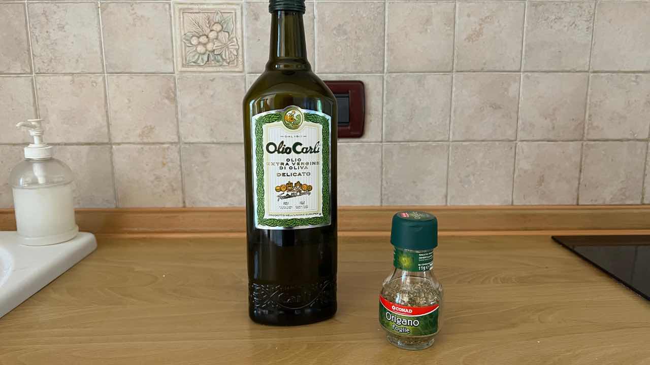 aceite y orégano