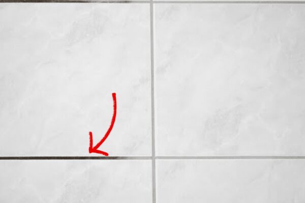 Juntas de azulejos, que pesadilla cuando están muy sucias. ¡No más manchas en 10 minutos!