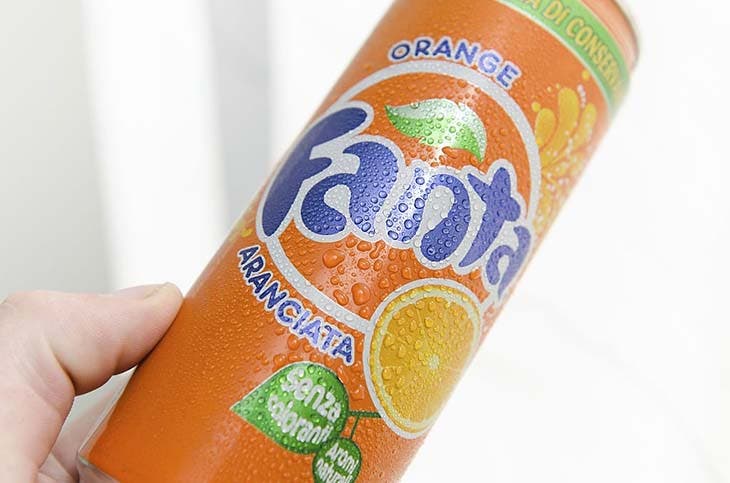 una lata de fanta