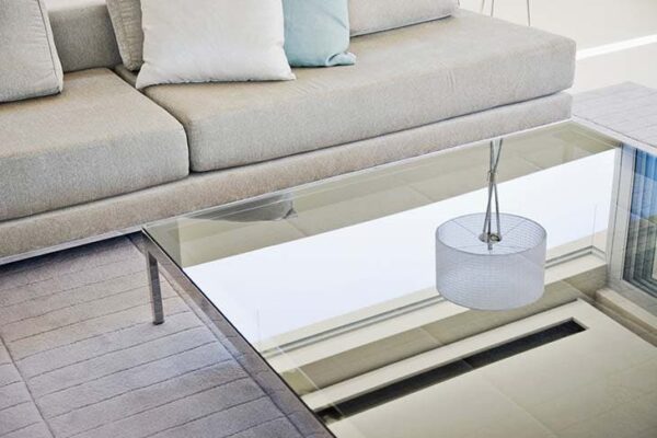 La gran tendencia actual en el mundo de la decoración: Truco de magia para hacer brillar una mesa de cristal y dejarla como nueva