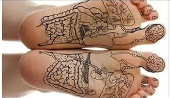 La importancia de masajearte los pies antes de ir a dormir. Todo comienza ahí.