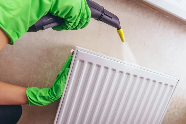 ¡Limpiar los radiadores de esta manera te permitirá ahorrar dinero y tener un aire más limpio en la casa!