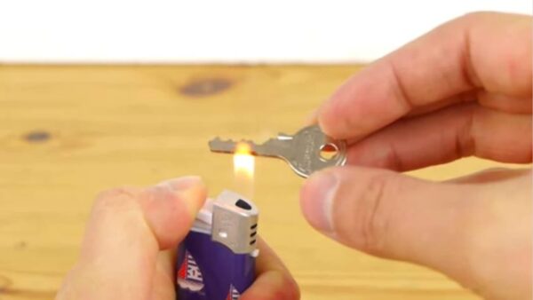 Llaves, cómo duplicarlas en 5 minutos sin gastar un solo euro