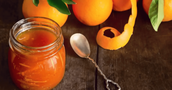 Mermelada casera sin azúcar, solo lleva 2 manzanas y algunas naranjas