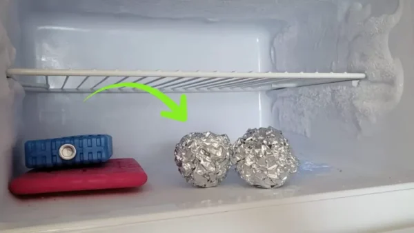 Papel de aluminio en el congelador, por qué deberías hacerlo: ahorras dinero