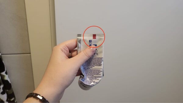 Pasta de dientes, ¿notaste la línea en el fondo del tubo? para eso es