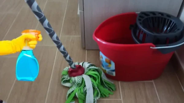 Piso pulido: usa estos 2 ingredientes y quedará como nuevo. ¡Ya los tienes en tu cocina