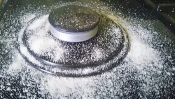 Poner sal en los fogones y ver qué pasa: es el secreto de los chefs