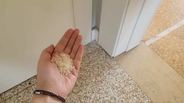 Poner un puñado de arroz en los rincones de la casa: la vieja costumbre de nuestros abuelos