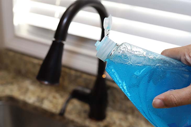 Lavavajillas líquido para lavar platos