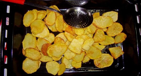 Receta de la abuela para cocinar papas al horno crocantes de verdad