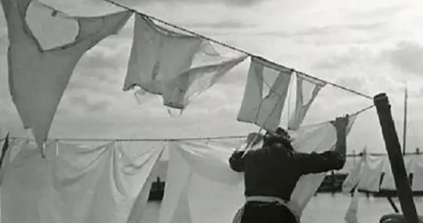 Ropa perfumada cuando hace mal tiempo afuera: ¡descubre cómo lo hacía mi abuela!