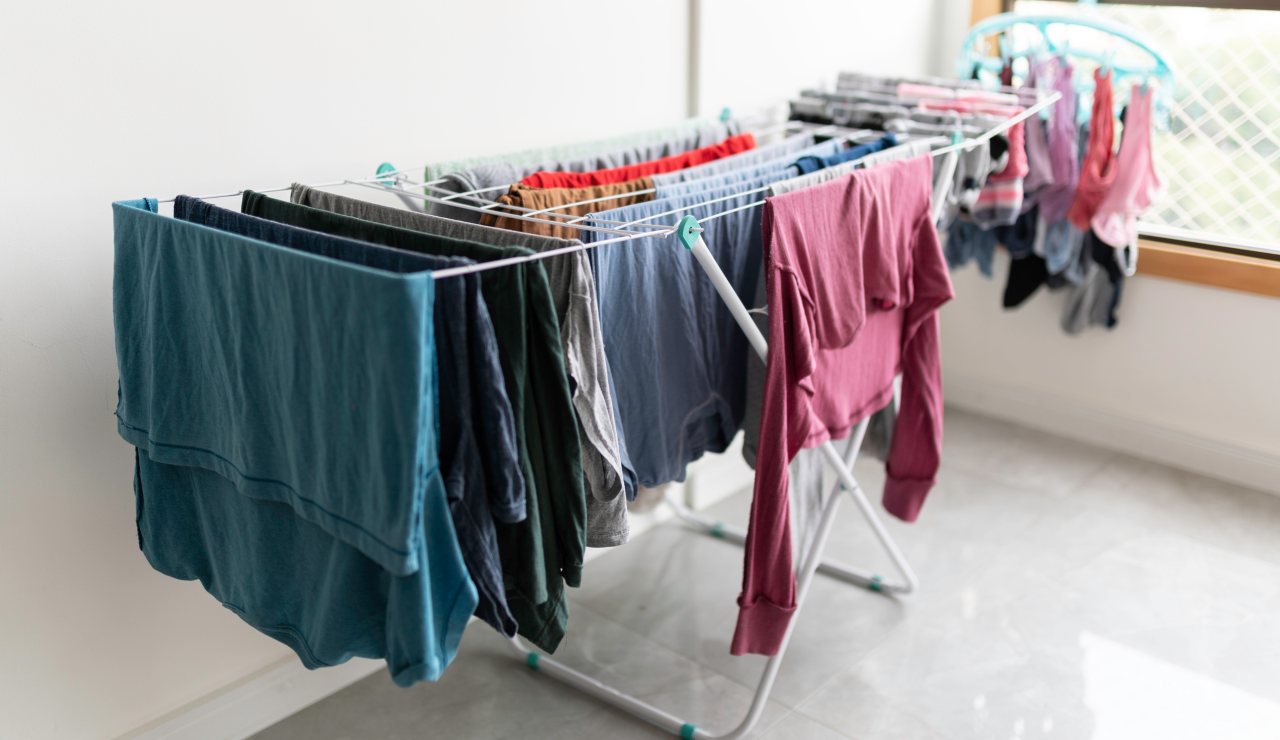 ropa tendida en casa