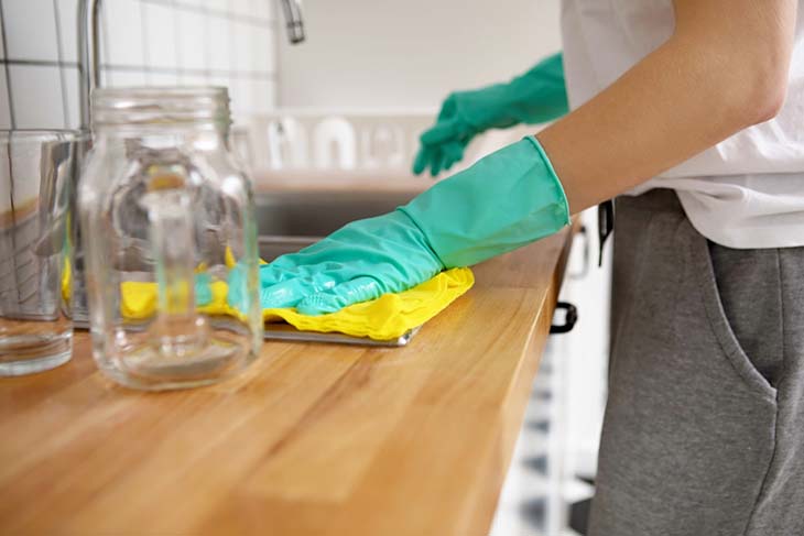 fregadero de cocina limpio