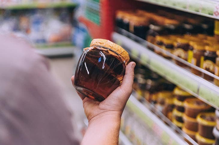 Votre miel a durci ? L’astuce géniale pour le rendre liquide facilement 4 Miel en frascos