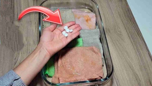 Si tienes paños de cocina llenos de grasa y suciedad, esto es lo que debes hacer para limpiarlos