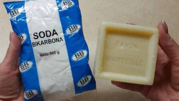 Simplemente mezcle estos 2 ingredientes para ahorrar mucho dinero en lavandería