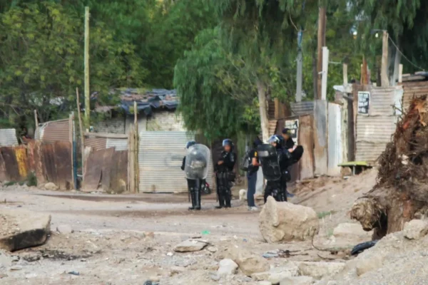 Sitiaron los barrios del oeste de Godoy Cruz en búsqueda de narcos, armas y drogas