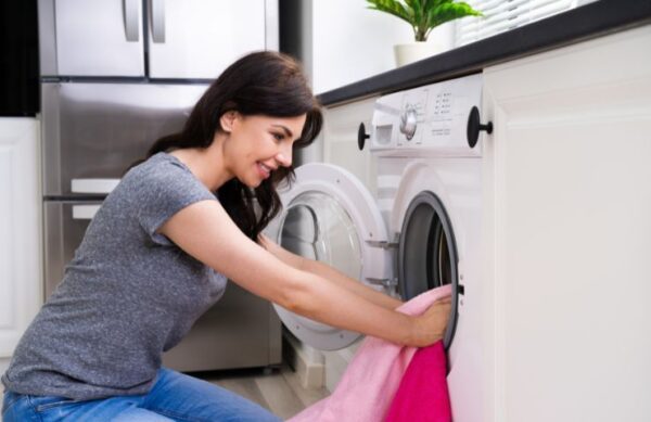 Todo el mundo está metiendo arroz en la lavadora y te sorprenderá por qué: hazlo ahora