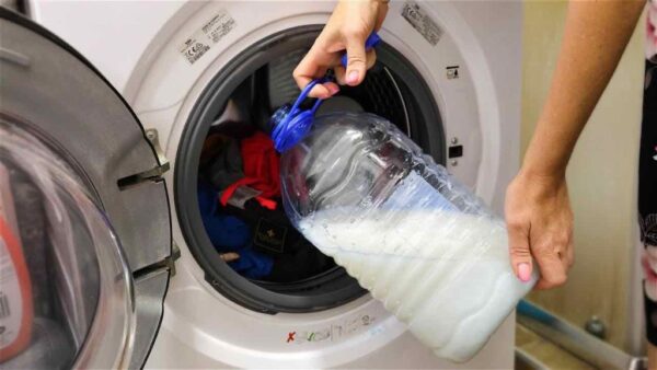 Viértelo en la lavadora, tu ropa estará más limpia y tu billetera más llena.