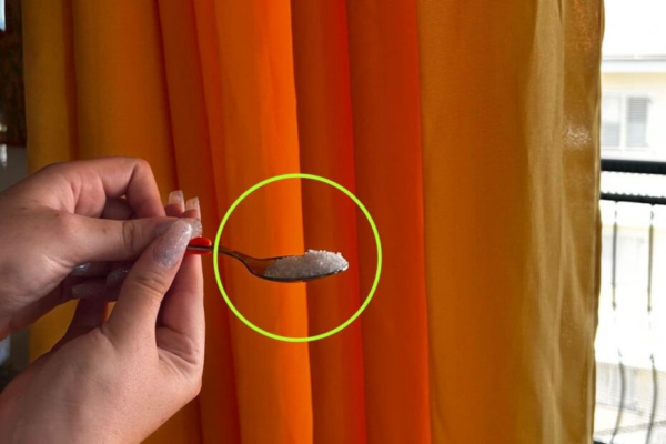 5 volte meglio del ventilatore, spargi un cucchiaio sulle tende e rinfreschi tutto