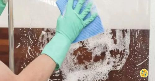 6 consigli per pulire il box doccia e renderlo lucido