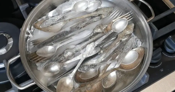 6 rimedi naturali per pulire l’argento