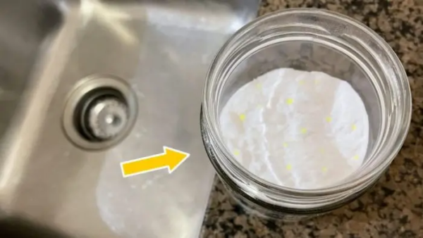 Come preparare un rimedio che assorba i cattivi odori