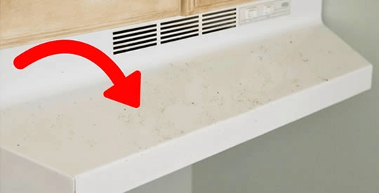 Come rimuovere olio e grasso dalla cucina senza utilizzare prodotti chimici