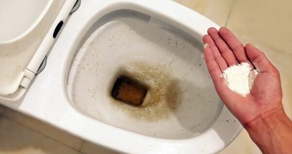 Fate brillare il vostro bagno con questo prodotto da cucina: il segreto della nonna