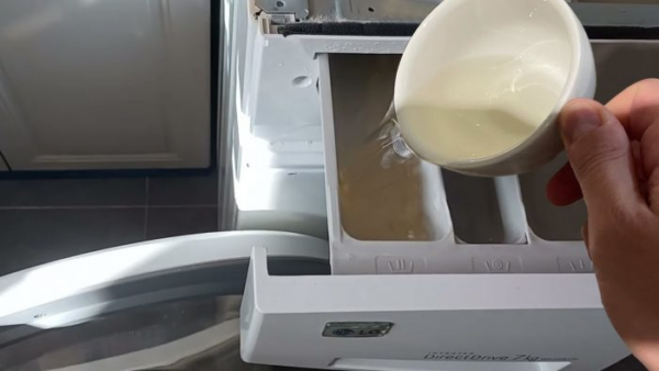 L’ingrediente naturale che rimuove tutte le macchie più difficili: aggiungilo ai lavaggi