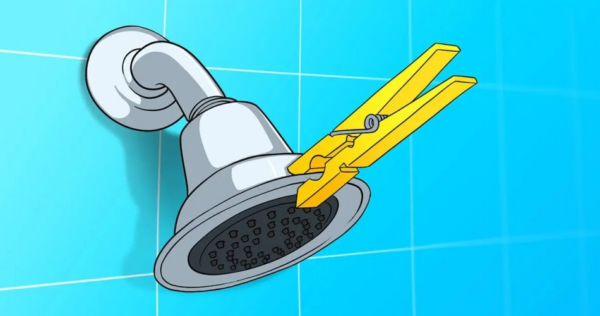 Perché dovresti appendere una molletta sotto la doccia: una volta che lo sai, lo saprai sempre