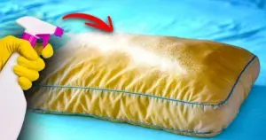 4 dicas para remover manchas de suor dos travesseiros