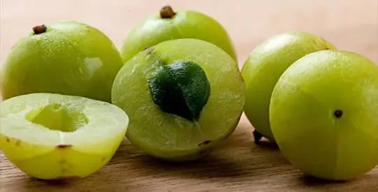 A fruta mais antioxidante: regenera o fígado e contém 20 vezes mais vitamina C que o suco de laranja