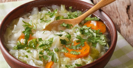 A sopa diurética e emagrecedora que ajuda a perder até 5 quilos