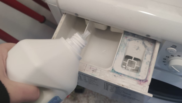 Amônia na máquina de lavar, eis o que acontece com sua roupa se você fizer isso: impensável