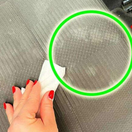 Aqui está o truque rápido e eficaz para remover manchas dos assentos do carro