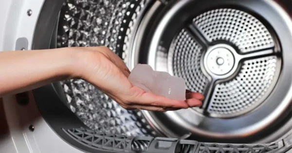 Aqui está um truque muito comum em lavanderias para evitar passar